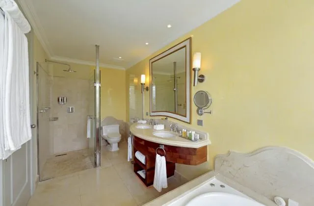 Iberostar Large Hotel Bavaro Punta Cana bathroom